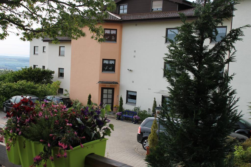 Kastanienhof Apartment Hotel Dannenfels Extérieur photo